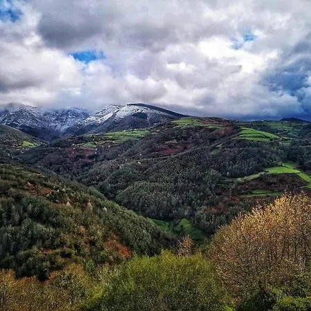Casa Antón O Cebreiro * O Cebrero